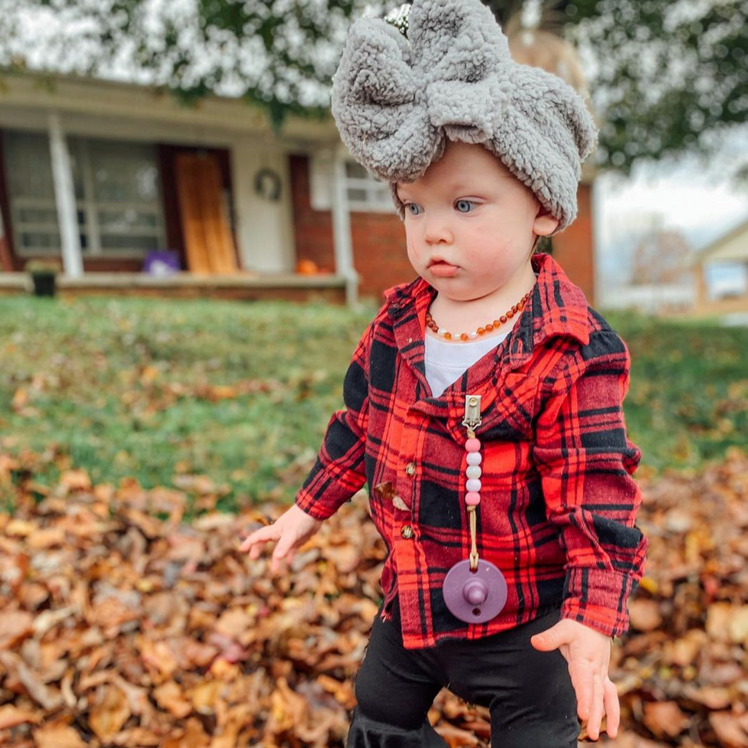 Kids | Freshwater Pearl Accent + Raw Cognac Amber Necklace - R.B. Amber Jewelry